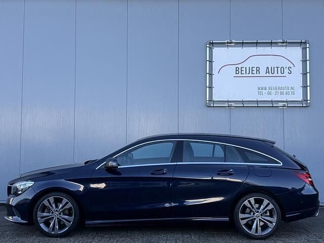 Occasion Mercedes CLA180 Shooting Brake Business 122 PK (89 kW) 2017 Blauw (metallic) Stationwagen