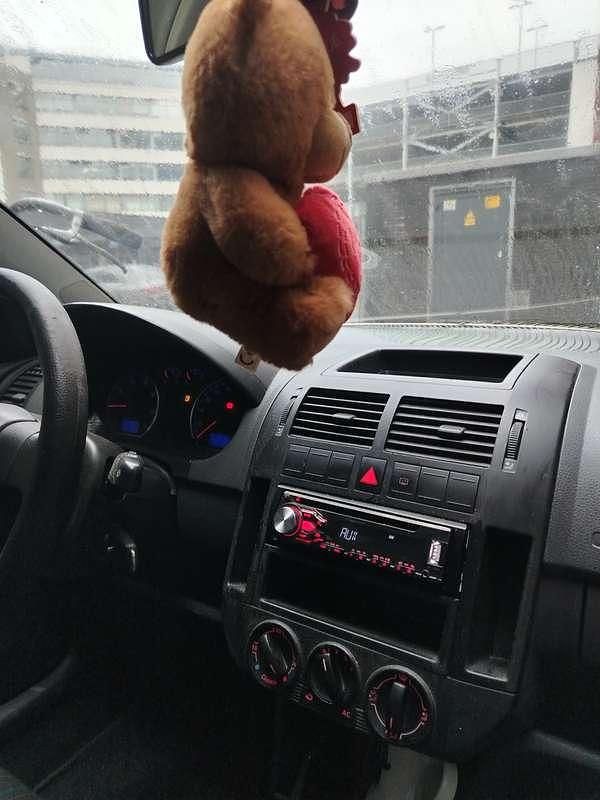 Blauw Occasion 2007 VW Polo Hatchback | € 900 (Eerlijke prijs) - Afbeelding 1/4