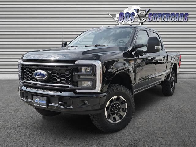 Zwart Nieuw 2024 Ford F250 Lariat Van | € 109.950 - Afbeelding 1/4