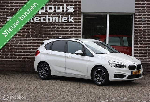 Wit Gebruikt 2018 BMW 220 Advantage Stationwagen | € 19.500 (Super prijs) - Afbeelding 1/4