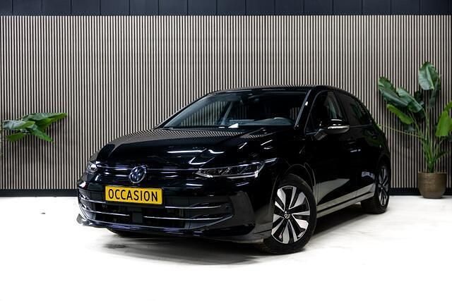 Occasion VW Golf VIII Goal 116 PK (85 kW) 2025 Zwart (metallic) Hatchback