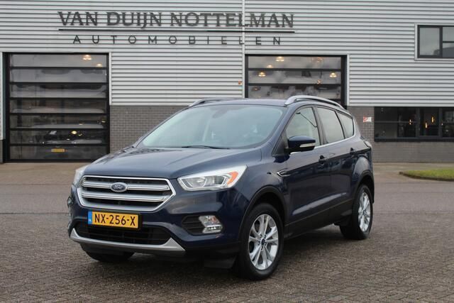 Blauw Gebruikt 2017 Ford Kuga Titanium SUV | € 11.950 (Eerlijke prijs) - Afbeelding 1/4