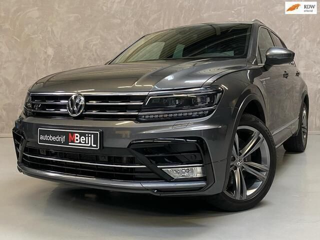 Grijs Gebruikt 2016 VW Tiguan Highline SUV | € 24.745 (Iets duurder) - Afbeelding 1/4
