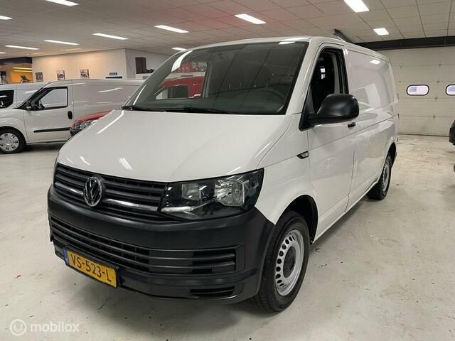 Wit Gebruikt 2016 VW T6 Van | € 9.950 - Afbeelding 1/4