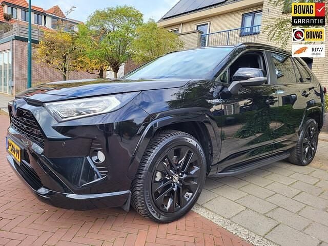 Zwart Gebruikt 2020 Toyota RAV4 SUV | € 28.950 - Afbeelding 1/4