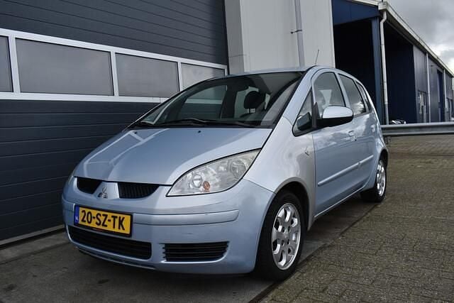 Blauw Gebruikt 2006 Mitsubishi Colt Invite Hatchback | € 1.999 (Goede deal) - Afbeelding 1/4