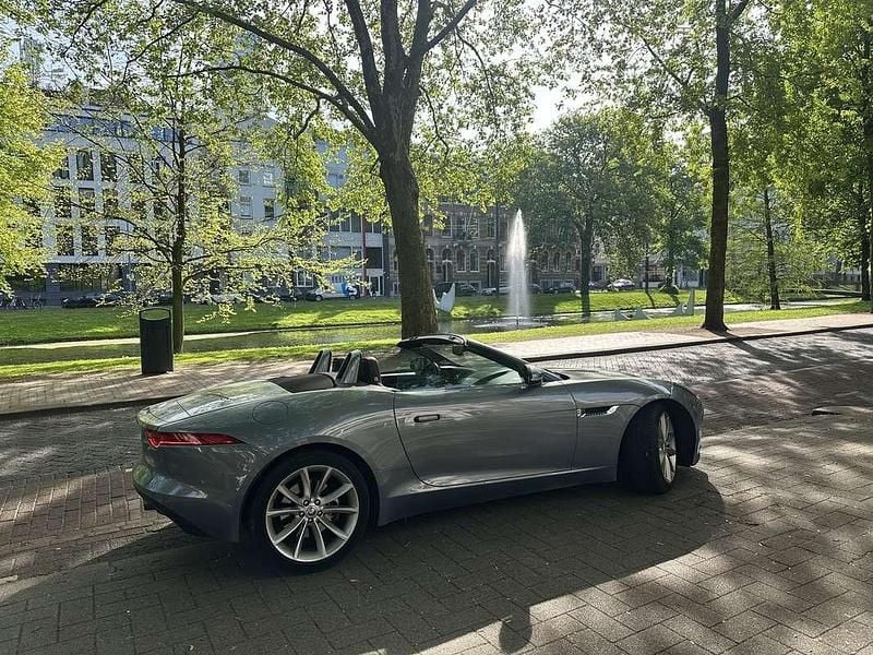 Grijs Gebruikt 2013 Jaguar F-Type Cabriolet | € 49.900 - Afbeelding 1/4
