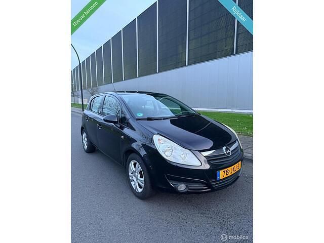 Zwart Gebruikt 2009 Opel Corsa Enjoy Hatchback | € 3.249 (Goede deal) - Afbeelding 1/4