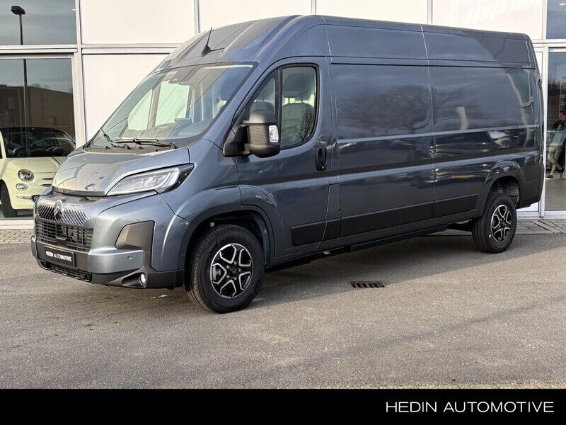 Grijs Nieuw 2025 Citroën Jumper MPV | € 40.995 - Afbeelding 1/4