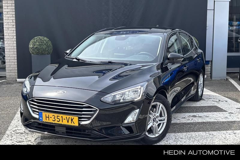 Zwart Gebruikt 2020 Ford Focus Business Edition Hatchback | € 15.445 (Super prijs) - Afbeelding 1/3