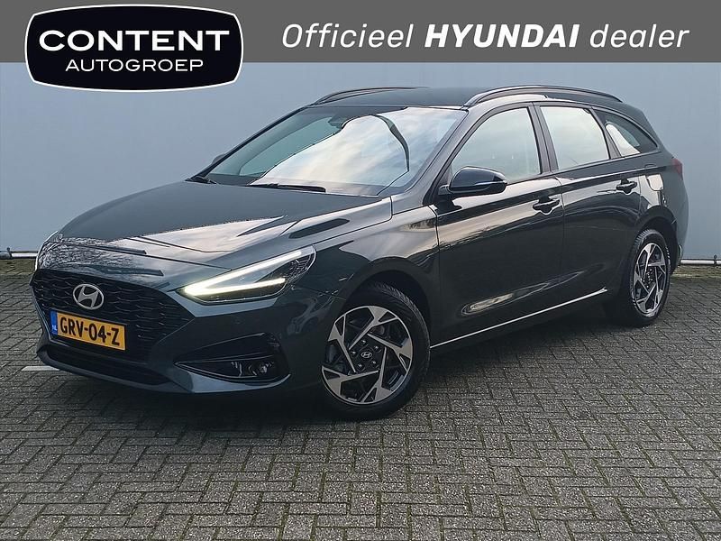 Groen Gebruikt 2024 Hyundai i30 Comfort Stationwagen | € 23.940 - Afbeelding 1/4