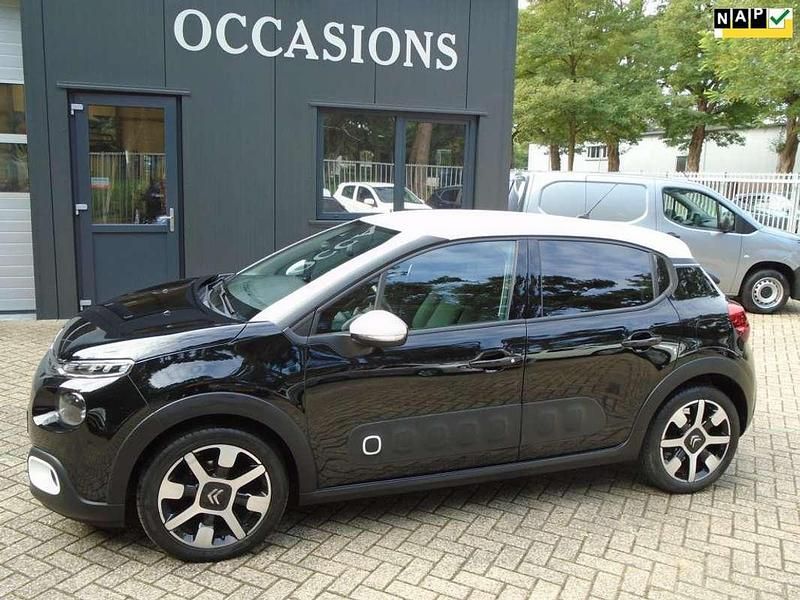 Zwart Gebruikt 2019 Citroën C3 PureTech Hatchback | € 6.995 (Super prijs) - Afbeelding 1/4