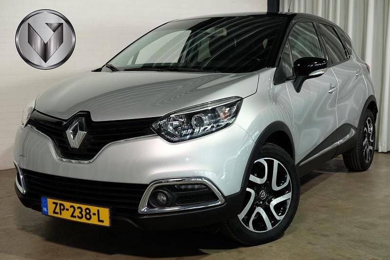 Grijs Gebruikt 2017 Renault Captur Dynamique SUV | € 10.500 (Eerlijke prijs) - Afbeelding 1/4