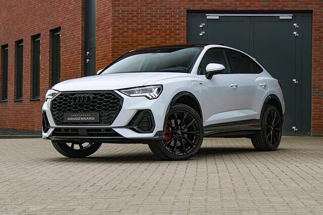 Wit Gebruikt 2022 Audi Q3 Sportback S-Line SUV | € 44.950 (Eerlijke prijs) - Afbeelding 1/4
