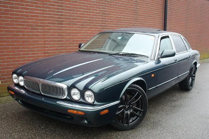 Gebruikt 2000 Jaguar XJ Sovereign Sedan | € 5.800 - Afbeelding 1/4