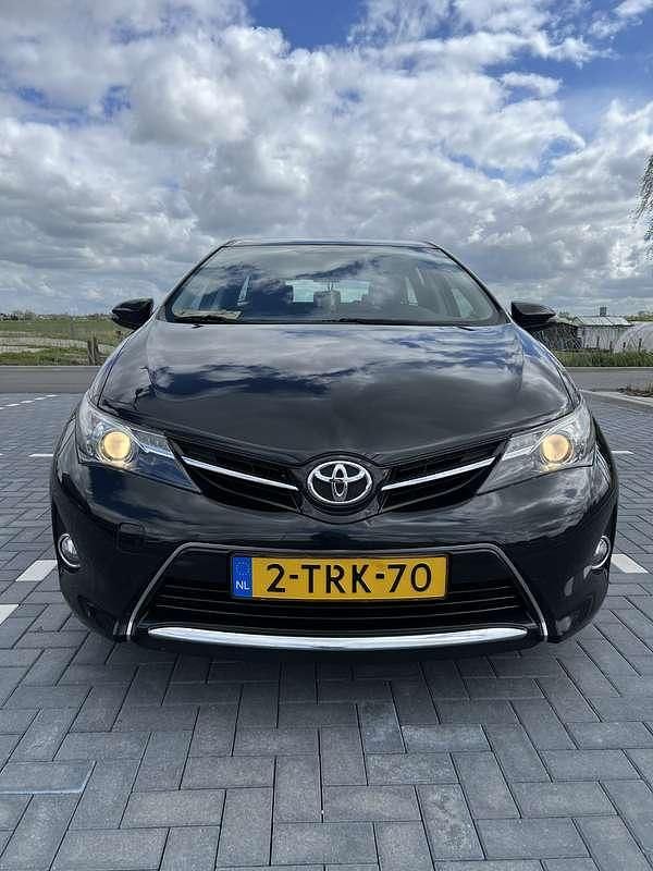 Occasion Toyota Auris Comfort 99 PK (72 kW) 2014 Zwart MPV