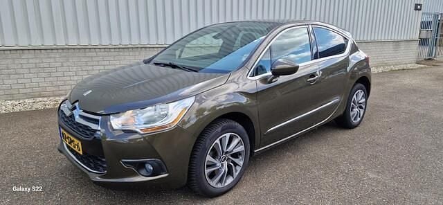 Bruin Gebruikt 2011 Citroën DS4 So Chic Hatchback | € 4.450 (Goede deal) - Afbeelding 1/4