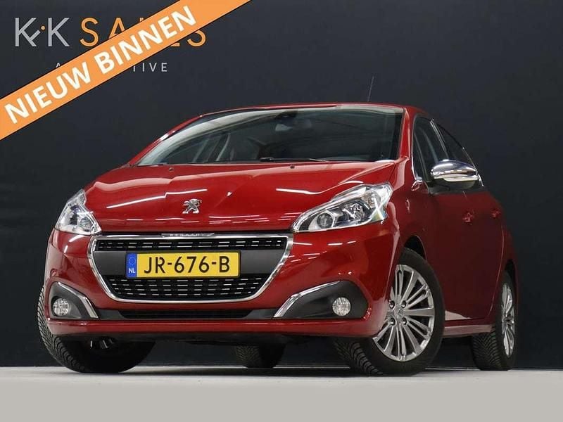 Rood Gebruikt 2016 Peugeot 208 Allure Hatchback | € 6.740 (Super prijs) - Afbeelding 1/4