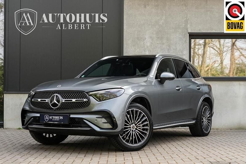 Grijs Gebruikt 2023 Mercedes GLC300e AMG SUV | € 58.950 (Goede deal) - Afbeelding 1/4