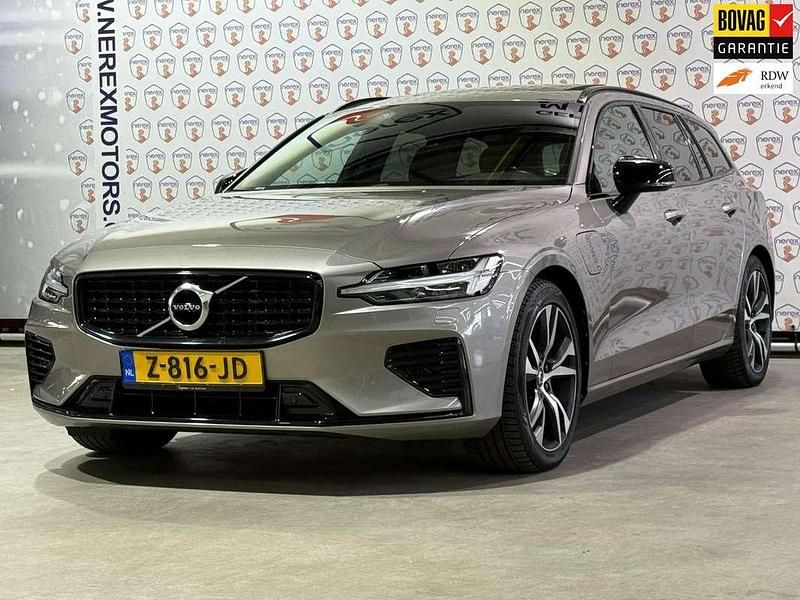 Grijs (metallic) Occasion 2020 Volvo V60 R-Design Stationwagen | € 32.945 (Eerlijke prijs) - Afbeelding 1/4