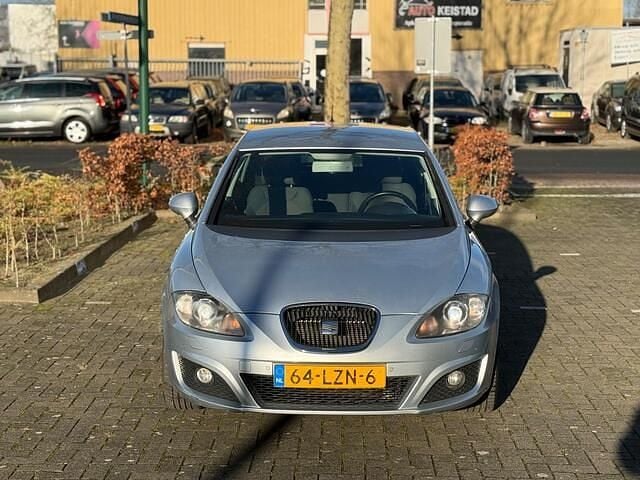 Grijs Occasion 2010 Seat Leon Hatchback | € 7.950 (Duur) - Afbeelding 1/4
