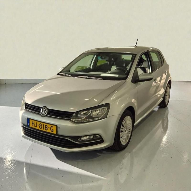Grijs (metallic) Gebruikt 2016 VW Polo Comfortline Hatchback | € 5.999 (Super prijs) - Afbeelding 1/4