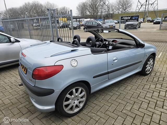 Occasion Peugeot 206 CC 136 PK (100 kW) 2002 Grijs Cabriolet