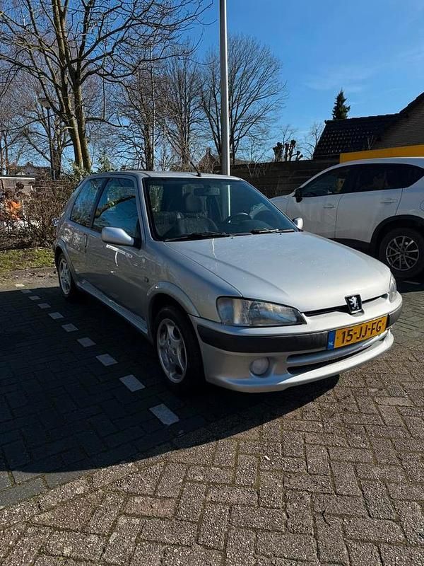 Occasion Peugeot 106 Sport 75 PK (55 kW) 2002 Grijs Hatchback