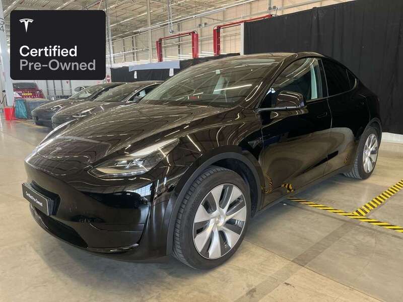 Zwart Gebruikt 2024 Tesla Model Y SUV | € 42.300 - Afbeelding 1/4