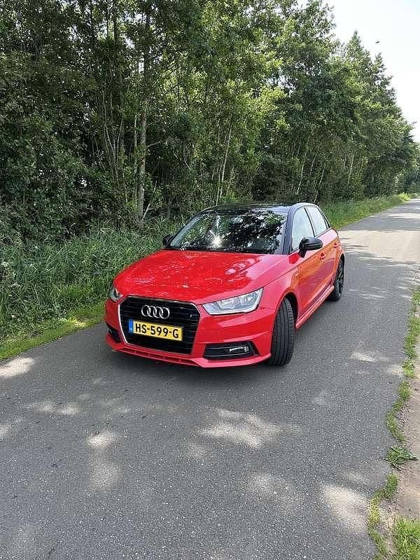 Rood Gebruikt 2016 Audi A1 Hatchback | € 11.299 (Eerlijke prijs) - Afbeelding 1/4
