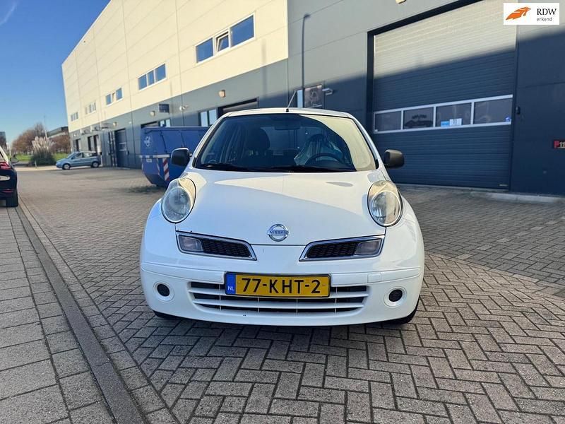 Wit Gebruikt 2009 Nissan Micra Hatchback | € 2.495 (Eerlijke prijs) - Afbeelding 1/4