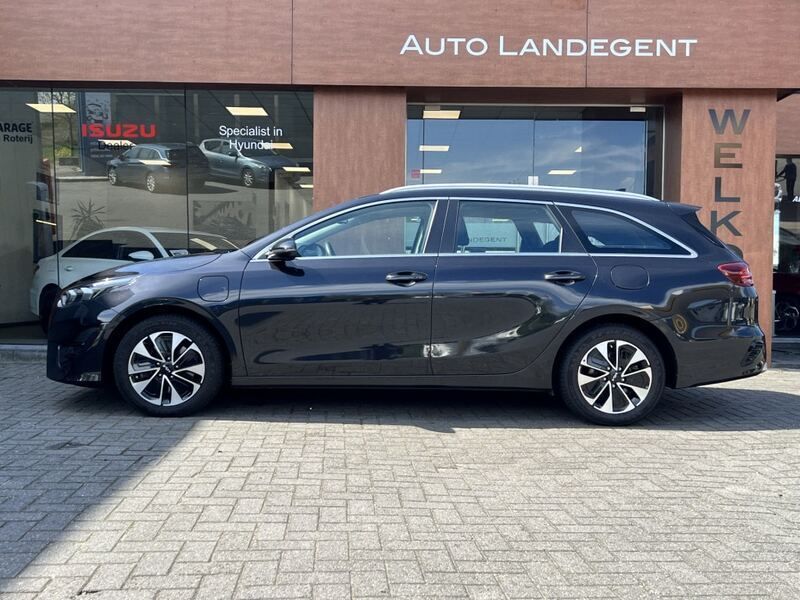 Grijs Gebruikt 2022 Kia Ceed Stationwagen | € 21.950 (Goede deal) - Afbeelding 1/4