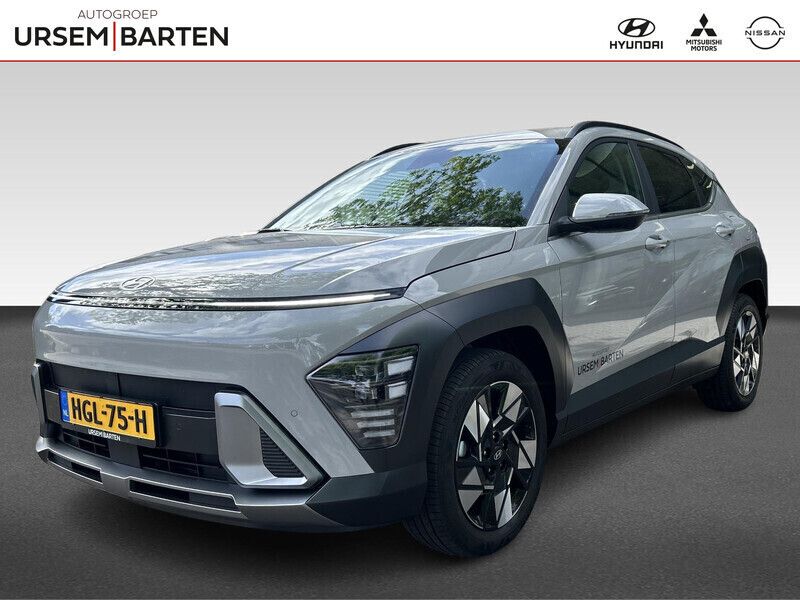 Grijs Gebruikt 2025 Hyundai Kona Comfort SUV | € 37.430 (Duur) - Afbeelding 1/4