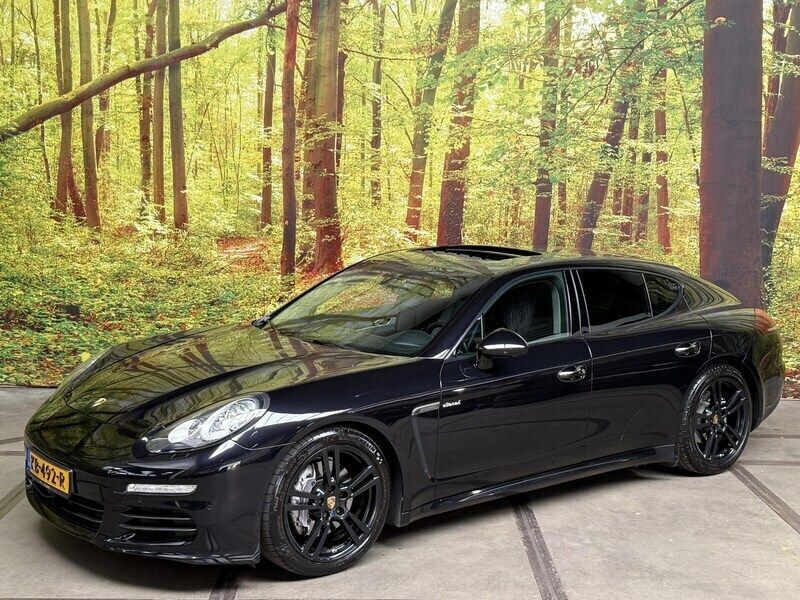 Zwart Gebruikt 2015 Porsche Panamera Sedan | € 31.950 - Afbeelding 1/4