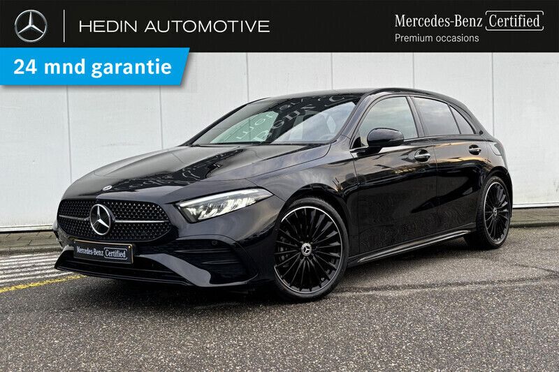 Zwart Gebruikt 2023 Mercedes A200 AMG line Hatchback | € 38.900 (Duur) - Afbeelding 1/4