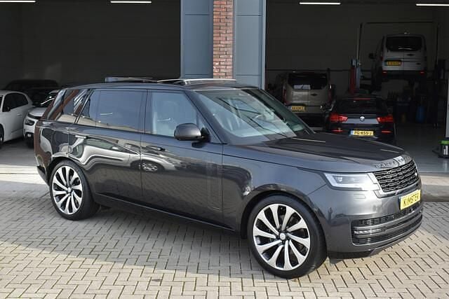 Grijs Gebruikt 2025 Land Rover Range Rover Autobiography SUV | € 190.575 - Afbeelding 1/4