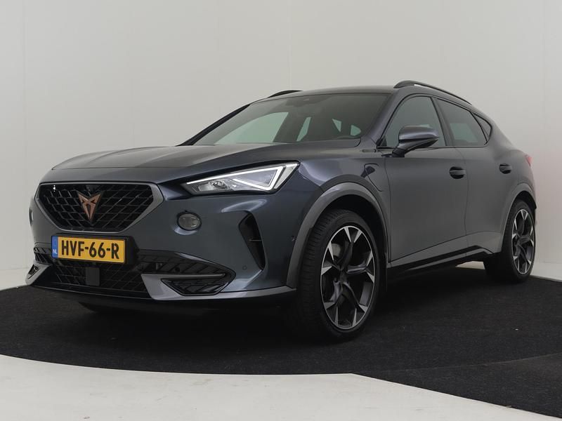 Grijs Gebruikt 2024 Cupra Formentor VZ SUV | € 34.695 (Iets duurder) - Afbeelding 1/4