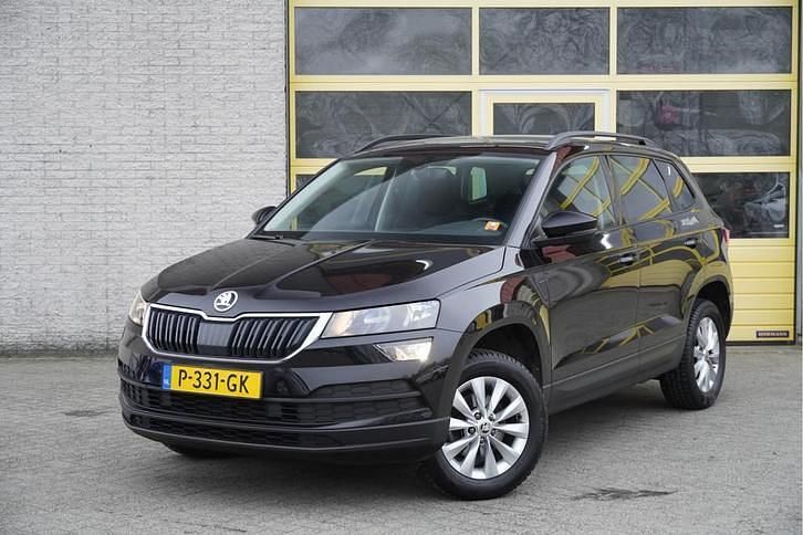 Occasion Skoda Karoq Business Line 112 PK (82 kW) 2022 Zwart SUV