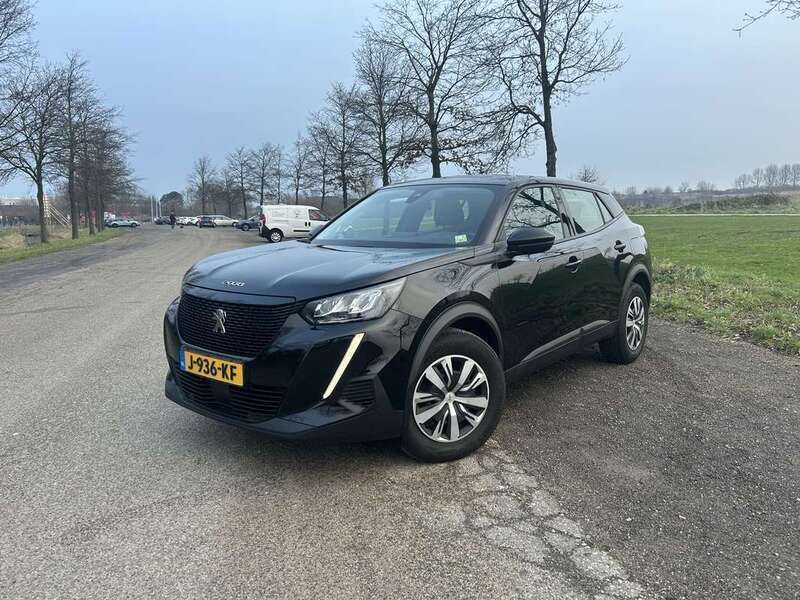 Zwart Gebruikt 2020 Peugeot 2008 Active SUV | € 15.495 (Eerlijke prijs) - Afbeelding 1/4