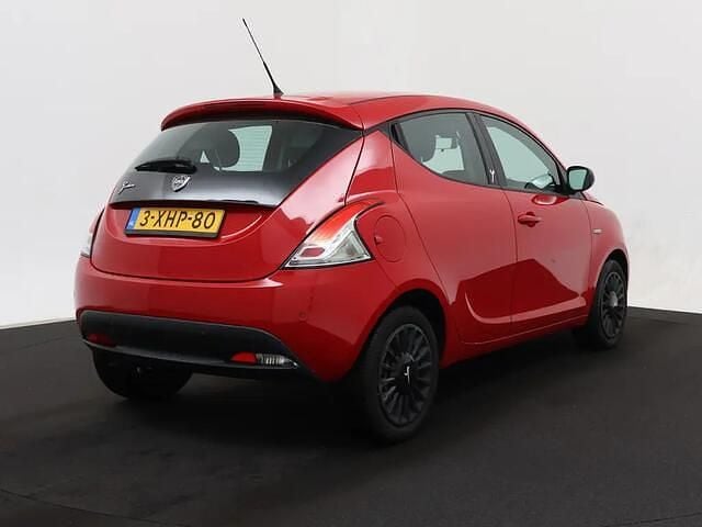 Occasion Lancia Ypsilon 82 PK (60 kW) 2014 Rood Hatchback