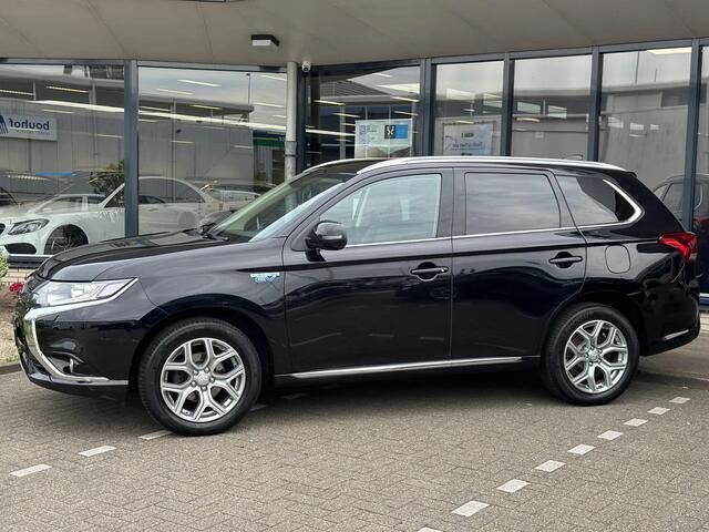 Occasion Mitsubishi Outlander 121 PK (88 kW) 2017 Zwart SUV