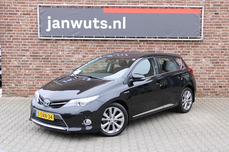 Zwart Gebruikt 2013 Toyota Auris Hybrid Hatchback | € 15.950 (Duur) - Afbeelding 1/3