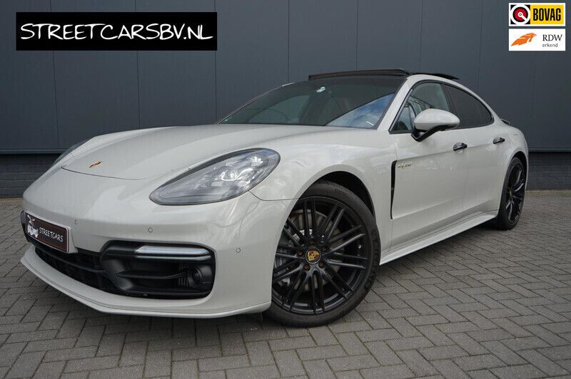 Grijs Gebruikt 2017 Porsche Panamera Sedan | € 49.950 - Afbeelding 1/4