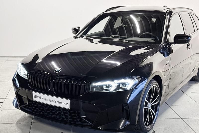 Occasion BMW 320e M Sport 204 PK (150 kW) 2024 Saphirschwarz metallic (zwart metallic) Stationwagen