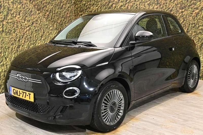 Occasion Fiat 500e Icon 86 kW (118 PK) 2022 Zwart Hatchback