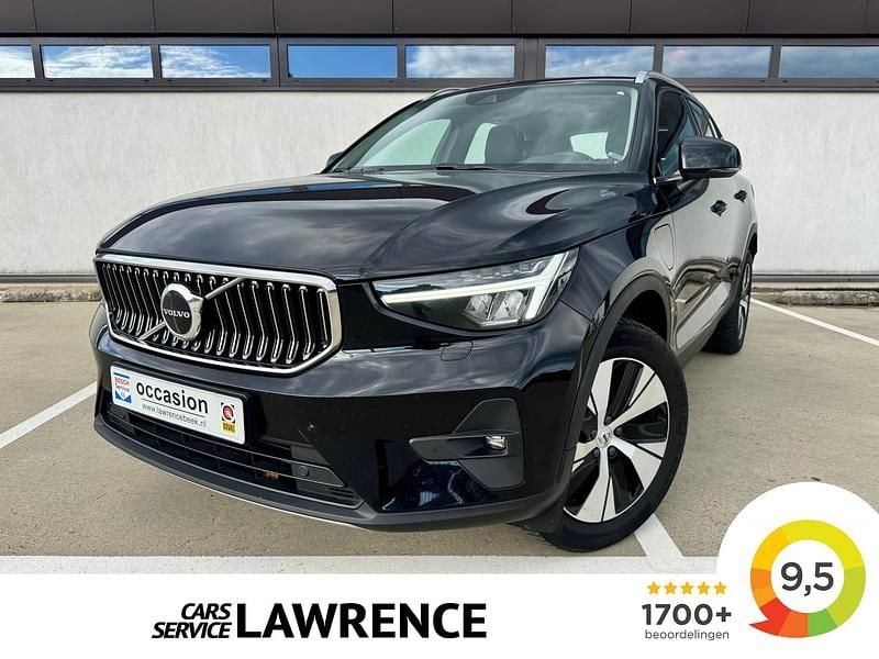 Zwart Gebruikt 2022 Volvo XC40 Plus SUV | € 33.949 (Eerlijke prijs) - Afbeelding 1/3