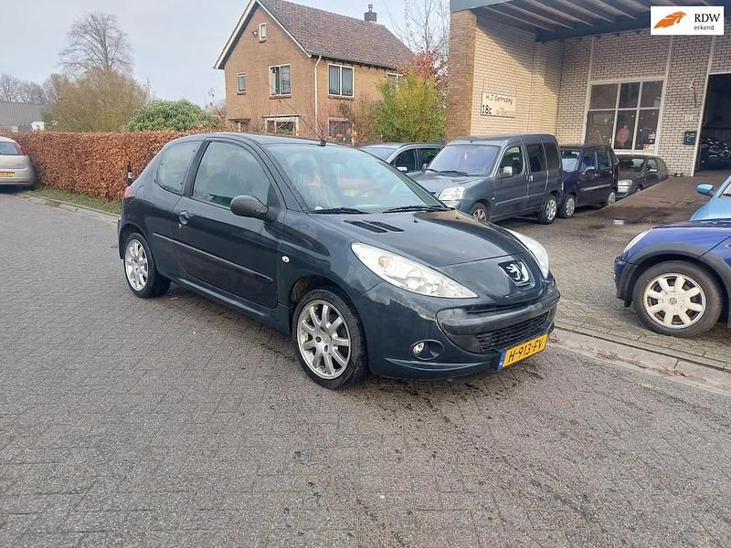 Grijs Occasion 2010 Peugeot 206 Hatchback | € 1.799 (Goede deal) - Afbeelding 1/4