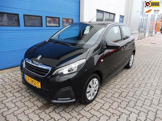 Zwart Gebruikt 2015 Peugeot 108 Active Top Hatchback | € 5.995 (Duur) - Afbeelding 1/4