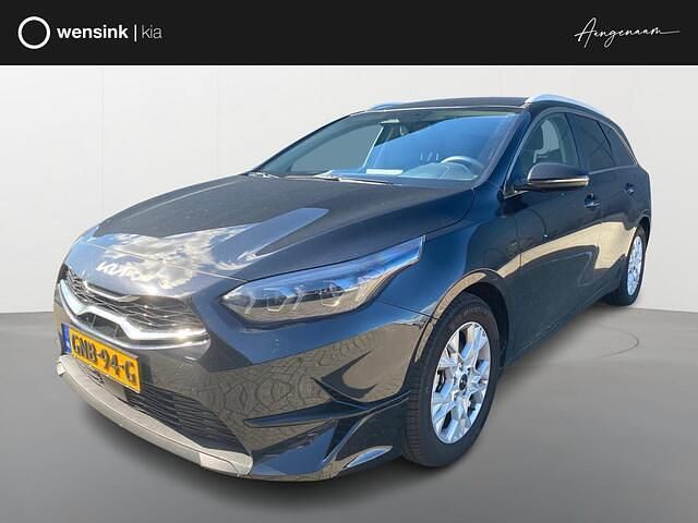 Zwart Gebruikt 2024 Kia Ceed Sportswagon Stationwagen | € 27.935 (Duur) - Afbeelding 1/4