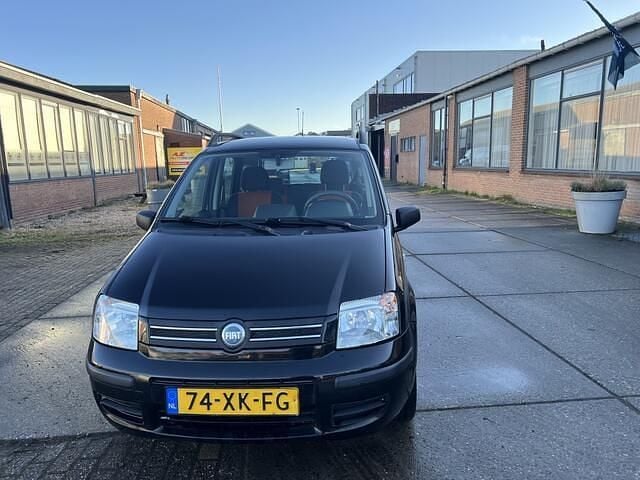 Zwart Occasion 2007 Fiat Panda Dynamic Hatchback | € 1.650 (Eerlijke prijs) - Afbeelding 1/4